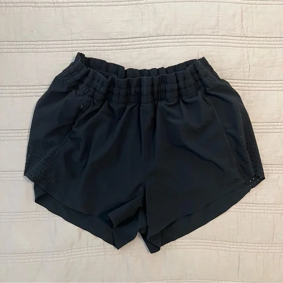 Athleta Women's Hustle 3” Short - Picture 2 of 6
